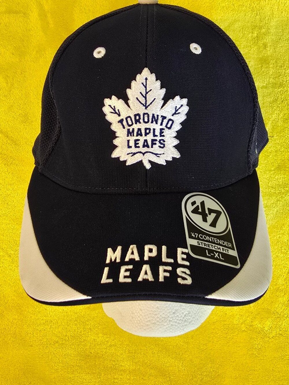 NWT NHL Toronto Maple Leafs ball cap 47 contender, L-XL